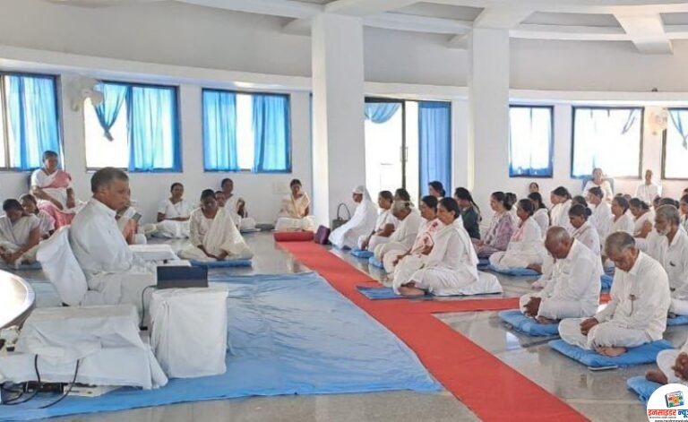 ड्रॅगन पॅलेस विपश्यना केंद्रात १० दिवसीय निवासी शिबिराचा आज समारोप