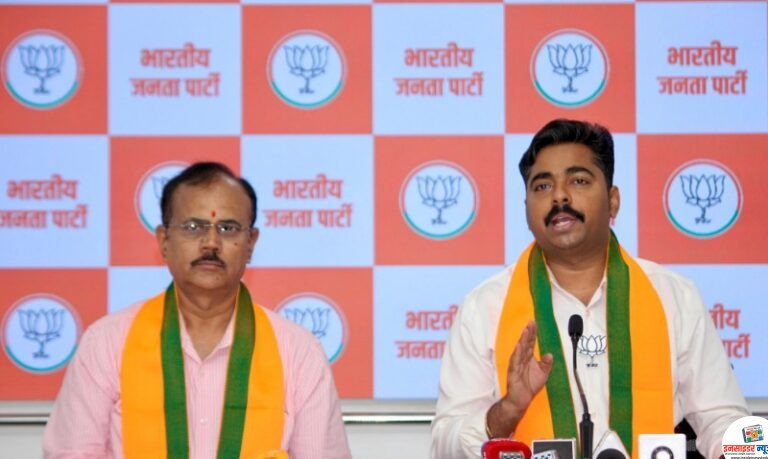 रोमन ही मराठीची लिपी असल्याचा जावईशोध लावणाऱ्या संजय राऊतांचे मराठीप्रेम बेगडी
