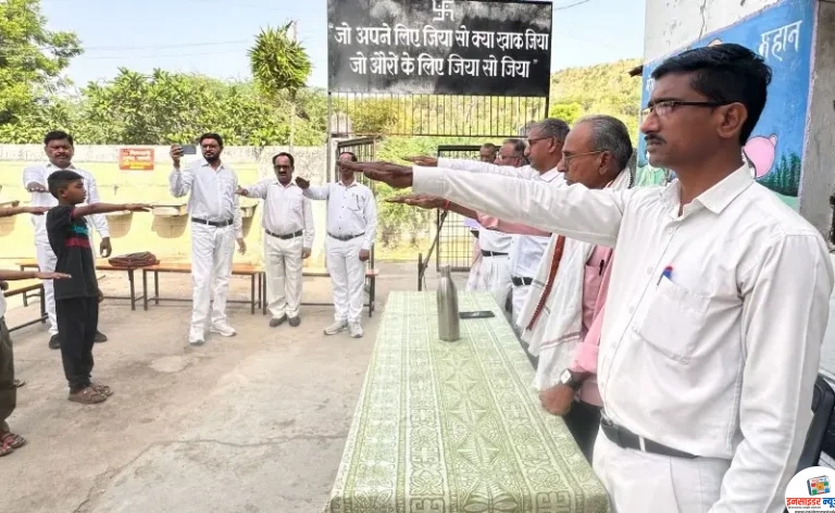 बुध्द पौर्णिमा, महाराष्ट्र व कामगार दिवस उत्साहात साजरा