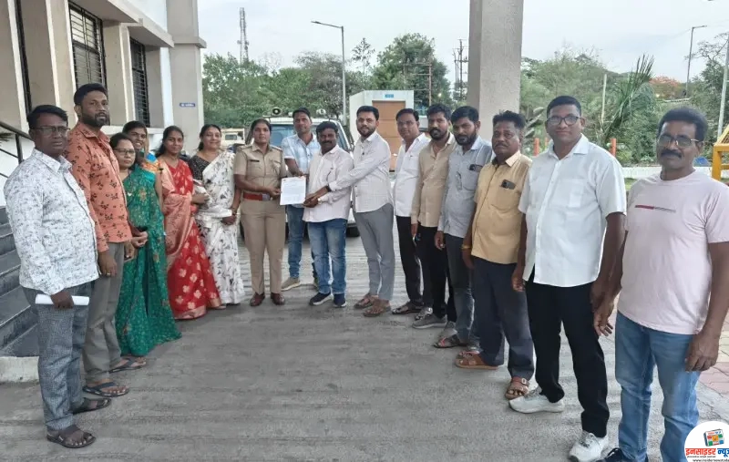 कन्हान मध्ये पाणीटंचाई चा प्रश्न टोकावर; वेकोलि अधिकाऱ्यांवर गुन्हा दाखल करण्याची मागणी कन्हान मध्ये पाणीटंचाई चा प्रश्न टोकावर; वेकोलि अधिकाऱ्यांवर गुन्हा दाखल करण्याची मागणी