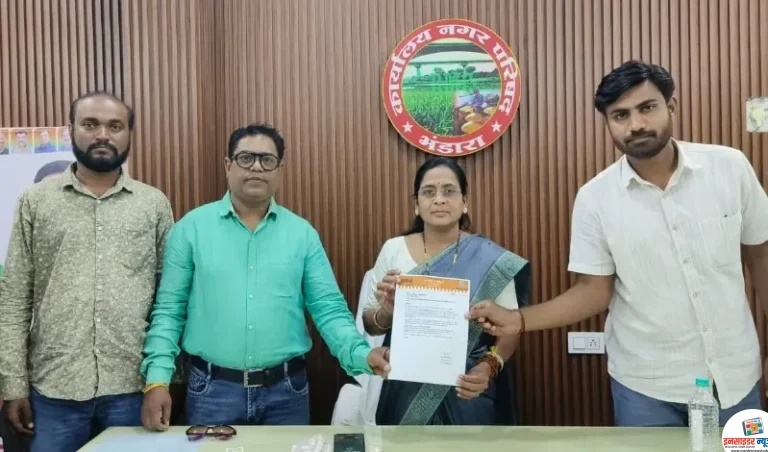 भंडाऱ्यात बागा उद्ध्वस्त, रस्ते खड्डेमय; मनसेने धरला आक्रमक पवित्रा