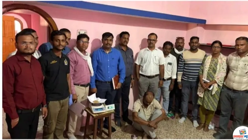 भंडाऱ्यात अमली पदार्थांच्या तस्करांवर पोलिसांचा ‘सर्जिकल स्ट्राईक’; सव्वा बारा लाखांचे एम.डी. ड्रग्स जप्त भंडाऱ्यात अमली पदार्थांच्या तस्करांवर पोलिसांचा ‘सर्जिकल स्ट्राईक’; सव्वा बारा लाखांचे एम.डी. ड्रग्स जप्त