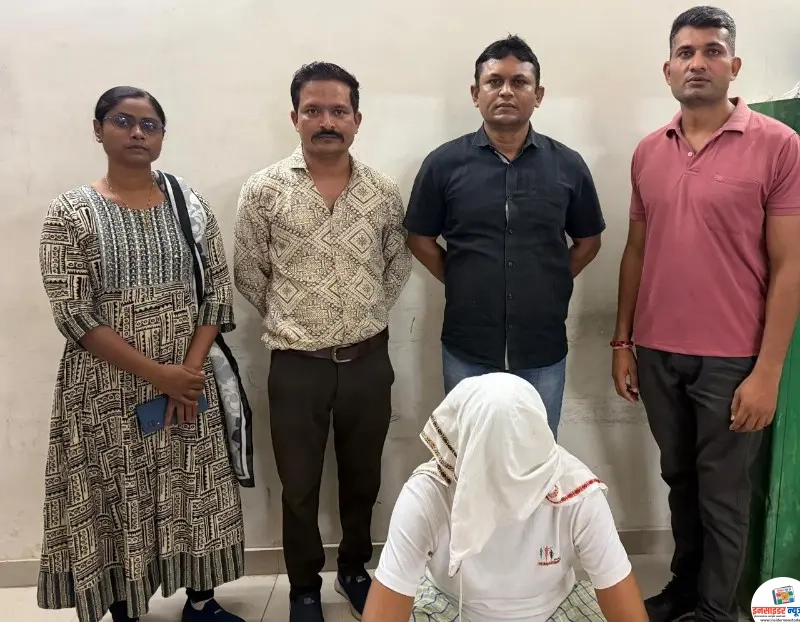 ७ वर्षांपासून फरार असलेला फसवणुकीतील मुख्य आरोपी जेरबंद; भंडारा पोलिसांची मोठी कारवाई ७ वर्षांपासून फरार असलेला फसवणुकीतील मुख्य आरोपी जेरबंद; भंडारा पोलिसांची मोठी कारवाई