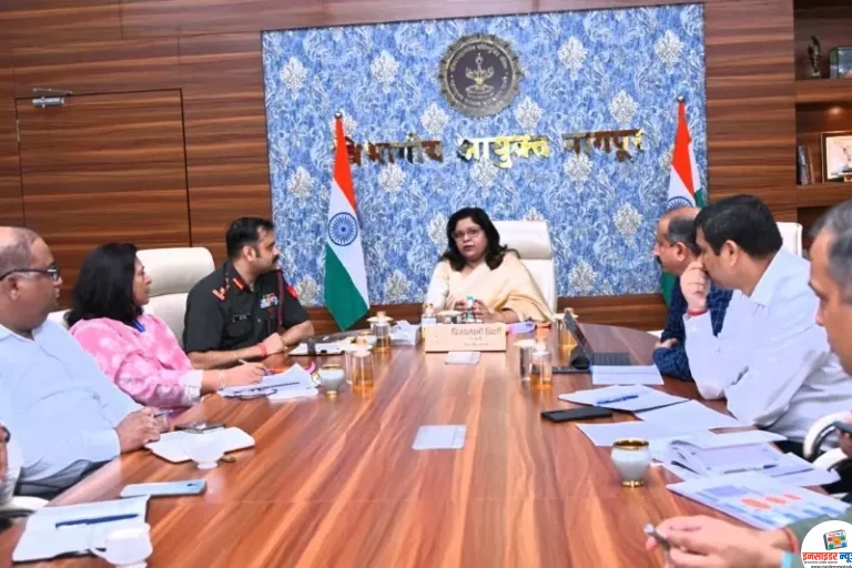 नैसर्गिक आपत्तीचा सामना करण्यासाठी यंत्रणा सज्ज ठेवा – विभागीय आयुक्त बिदरी यांची जिल्हा प्रशासनाला सूचना