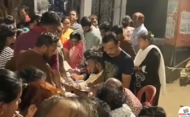 मतदार यादी पूर्व निरीक्षण साठी प्रभाग 4 मध्ये शिबिर चे आयोजन मतदार यादी पूर्व निरीक्षण साठी प्रभाग 4 मध्ये शिबिर चे आयोजन