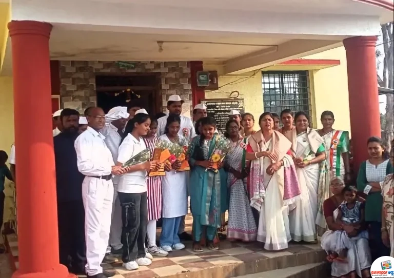 ग्रा. पं. कोदामेंढी तर्फे दहावी व बारावीतील गुणवंत विद्यार्थ्यां सह त्यांच्या वर्ग शिक्षकांच्या सत्कार 