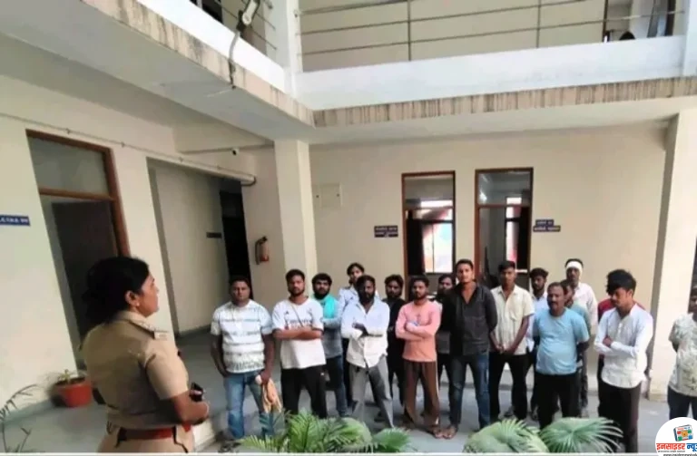 अरोली पोलीस स्टेशन मधील रेकॉर्डवरील 30 आरोपीतांची घेण्यात आली आरोपी परेड 