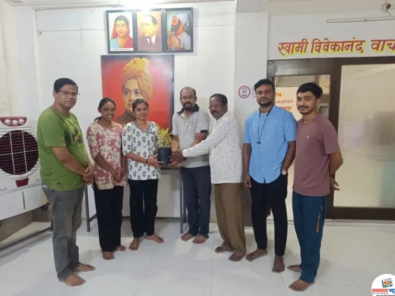 स्वामी विवेकानंद वाचनालय तर्फे शितल मेश्राम यांचा सत्कार