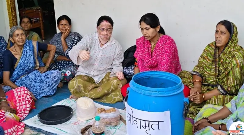 टेमसना येथे शेती उत्पादन वाढीसाठी मार्गदर्शन टेमसना येथे शेती उत्पादन वाढीसाठी मार्गदर्शन