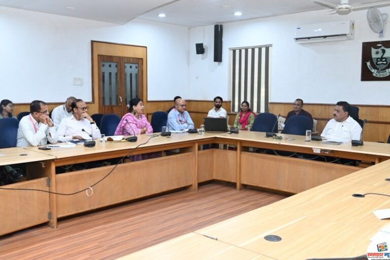 उद्यान व मैदानाच्या विकासासाठी नियोजनबद्ध आराखडा तयार करा – सत्ता पक्षनेते नरेंद्र (बाल्या) बोरकर यांचे निर्देश