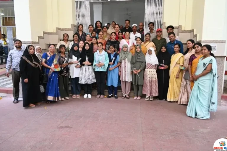 महापौरांच्या हस्ते मनपाच्या शाळामधील गुणवत्ताप्राप्त विद्यार्थ्यांचा सत्कार
