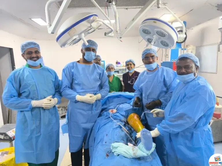 गडचिरोली जिल्हा सामान्य रुग्णालयात प्रथमच यशस्वी ‘टोटल नी रिप्लेसमेंट’ (गुडघा प्रत्यारोपण) शस्त्रक्रिया संपन्न