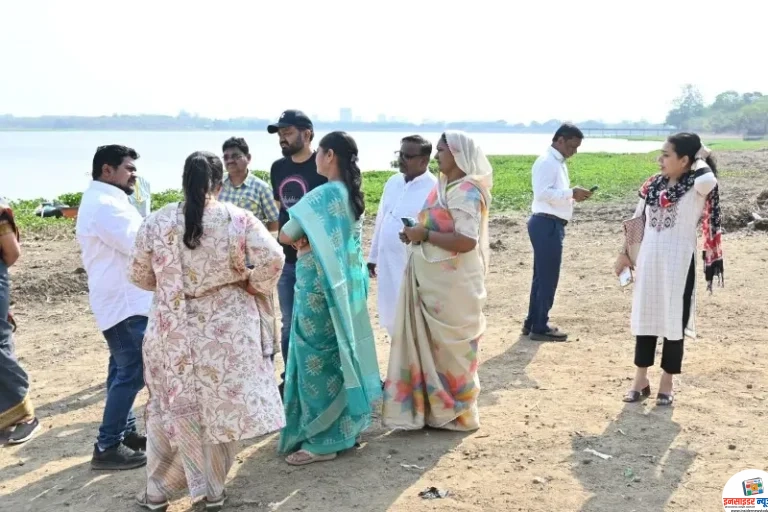 महापौर निता ठाकरे यांनी केली अंबाझरी तलावाची पाहणी