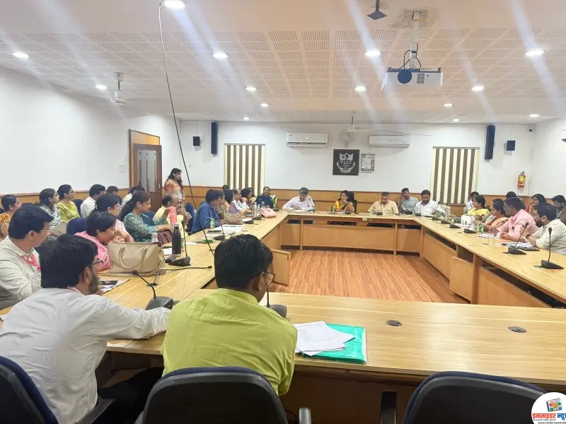 नागपूर महानगरपालिकेच्या वैद्यकीय सेवा व आरोग्य विशेष समितीच्या बैठकीत आरोग्य सेवांबाबत महत्त्वपूर्ण निर्देश नागपूर महानगरपालिकेच्या वैद्यकीय सेवा व आरोग्य विशेष समितीच्या बैठकीत आरोग्य सेवांबाबत महत्त्वपूर्ण निर्देश