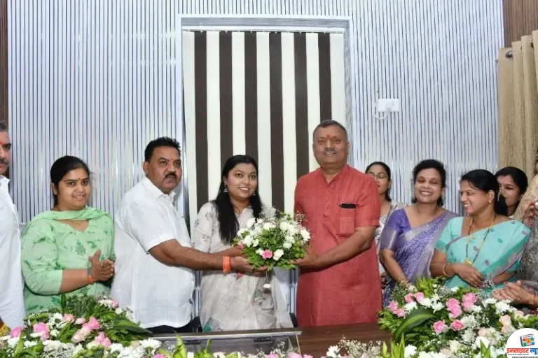 दुर्बल घटक समिती सभापती हत्तीठेले यांनी स्विकारला पदभार