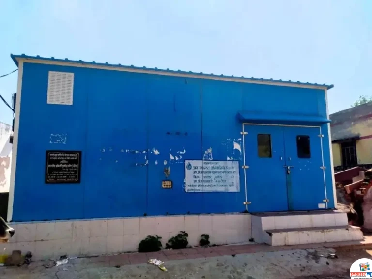 आरओ प्लांट बंदःदो वार्डों के नागरिक शीतल जल से वंचित