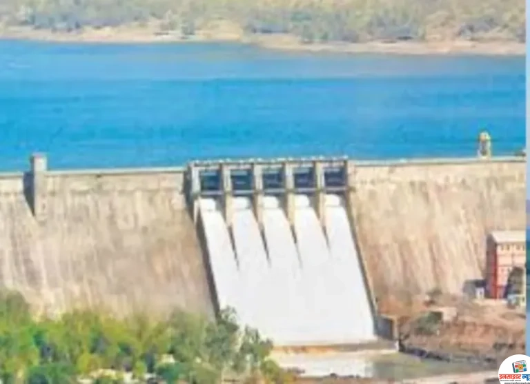 पालकमंत्री बावनकुळे यांच्या पेच पाटबंधारे विभागाला दिलेल्या निर्देशानुसार आज सकाळी दोन्ही डाव्या व उजव्या कालव्यातून सोडण्यात येणार 190 क्युसेक्स पाणी