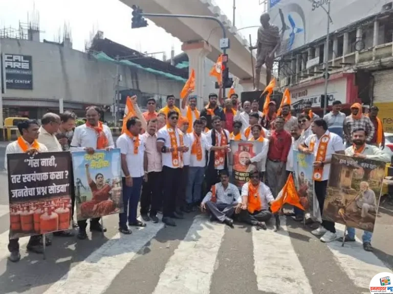 मेलोडी खाओ, खुद जान जाओ’ के लगे नारे