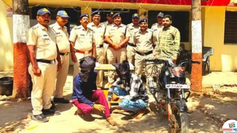 चाकू की नोंक पर पेट्रोल पंप कर्मी के लूटे 3.14 लाख चाकू की नोंक पर पेट्रोल पंप कर्मी के लूटे 3.14 लाख