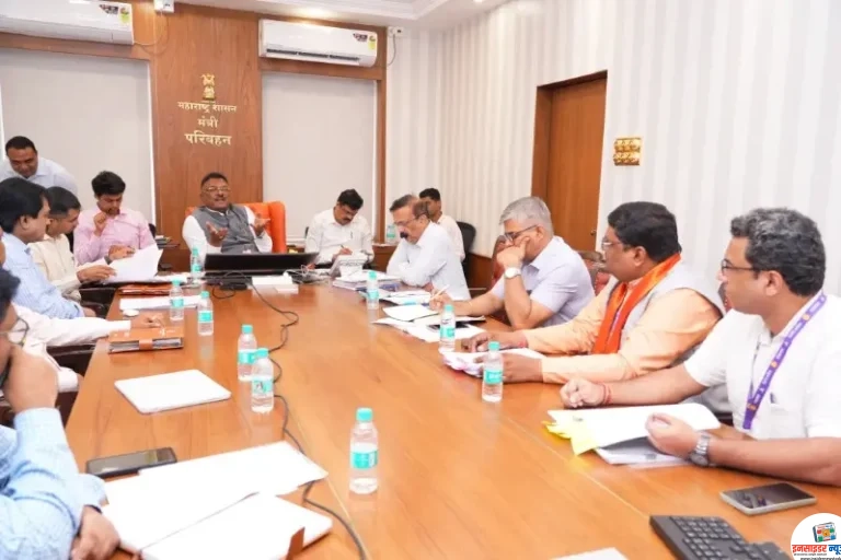 मनमानी भाडेवाढ करणाऱ्या खासगी बस वाहतूकदार आणि अवैध प्रवासी ॲप्सवर कारवाई करा – परिवहन मंत्री प्रताप सरनाईक