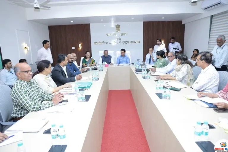 हिमोफिलीया उपचारासाठी एका महिन्यात तज्ज्ञ समिती स्थापन करण्याचे – मंत्री प्रकाश आबिटकर यांचे निर्देश