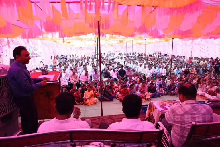 प्रशासनाने ‘रेग्युलेटरी’ नव्हे तर ‘डेव्हलपमेंट मोड’मध्ये काम करावे;  प्रत्येक घरापर्यंत योजनांचा लाभ पोहोचविणार