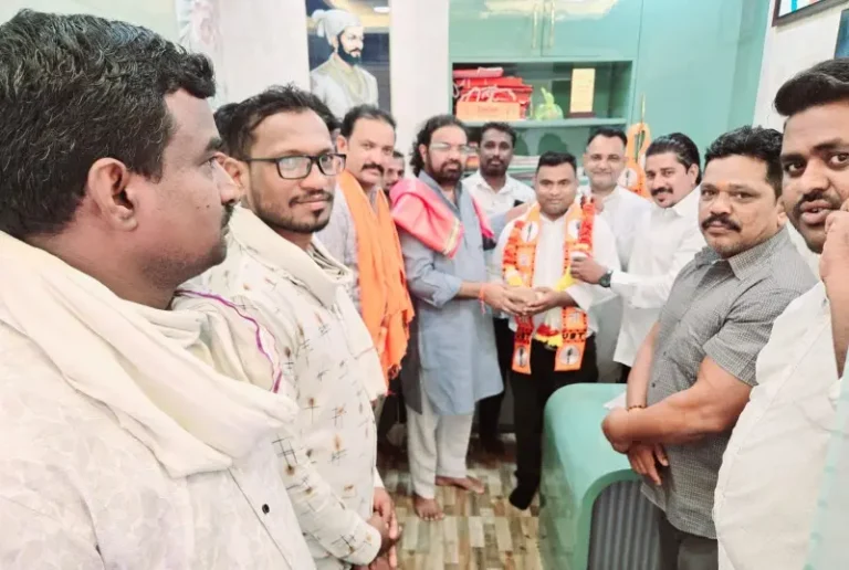 शिवसेना (उबाठा) पक्ष तालुका प्रमुख पद्दी रविंद्र चकोले यांची नियुक्ती