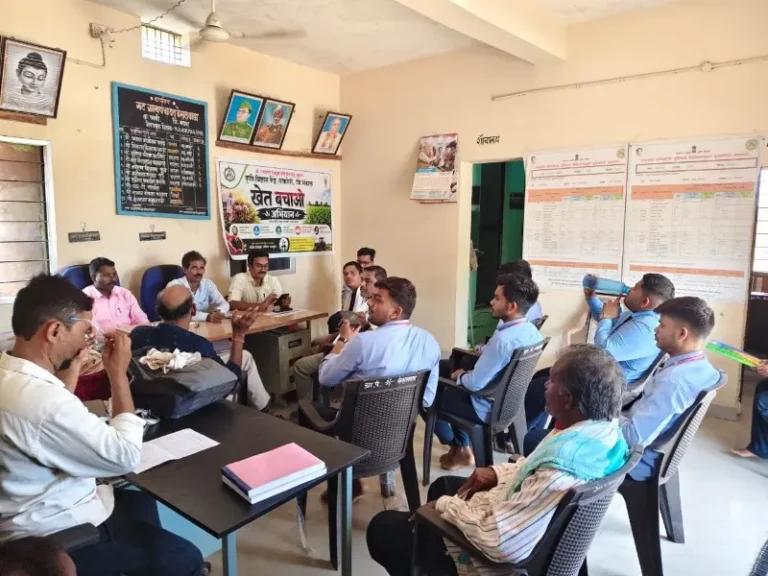 कृषी विज्ञान केंद्र साकोलीद्वारे खेत बचाव अभियानाची अंमलबजावणी 