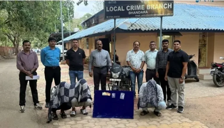 भंडाऱ्यात जबरी चोरी करणाऱ्या तिघांना स्थानिक गुन्हे शाखेकडून अटक; ७६ हजारांचा मुद्देमाल जप्त