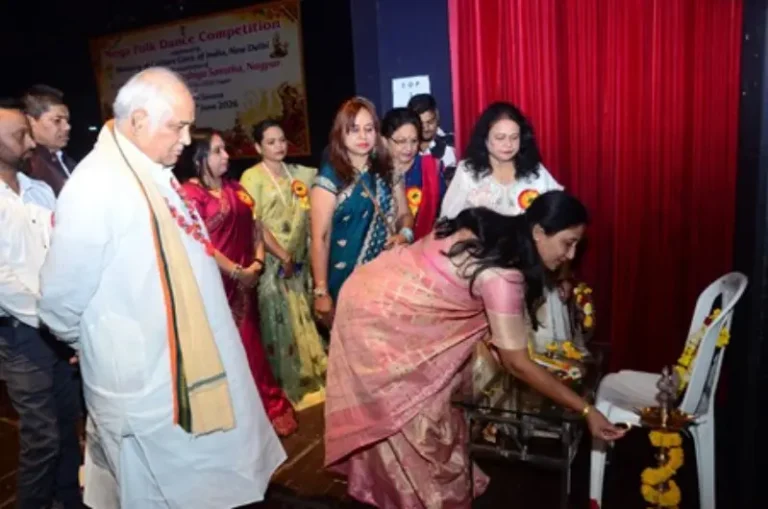 रेशीमबाग च्या सुरेशभट सभागृहात लोक नृत्य स्पर्धेला उत्स्फूर्त प्रतिसाद