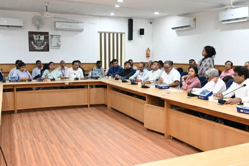 एकत्रित काम करून शहराला स्वच्छ बनवू – महापौर निता ठाकरे यांचे स्वयंसेवी संस्थांना आवाहन एकत्रित काम करून शहराला स्वच्छ बनवू – महापौर निता ठाकरे यांचे स्वयंसेवी संस्थांना आवाहन