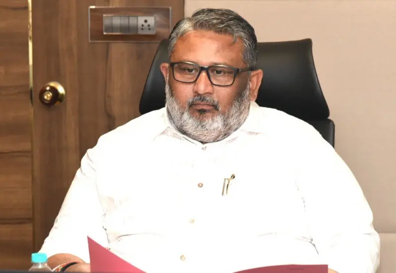 माथाडी कामगारांकडून ५० किलोपेक्षा अधिक वजनाची हाताळणी करु नये – कामगार मंत्री ॲड आकाश फुंडकर माथाडी कामगारांकडून ५० किलोपेक्षा अधिक वजनाची हाताळणी करु नये – कामगार मंत्री ॲड आकाश फुंडकर