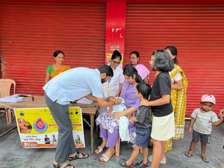 पोलिओ लसीकरण मोहिमेची सरपंचांकडून पाहणी