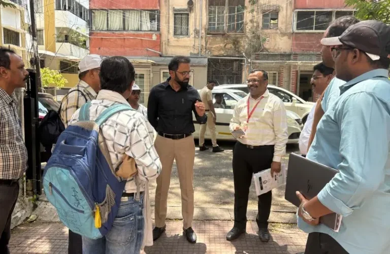 मनपा आयुक्तांनी केली जनगणनेच्या कामाची पाहणी