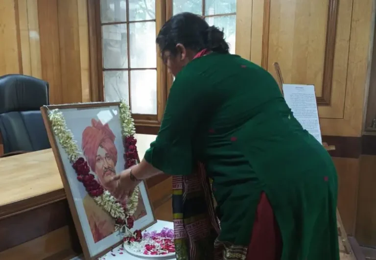 राजधानीत राजर्षी छत्रपती शाहू महाराज जयंती दिनी अभिवादन