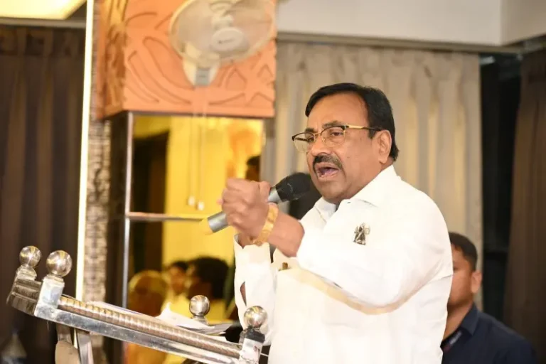 लोकशाहीच्या रक्षणासाठी लढलेल्या लोकतंत्र सेनानींचा त्याग नव्या पिढीपर्यंत पोहोचला पाहिजे – आ. सुधीर मुनगंटीवार