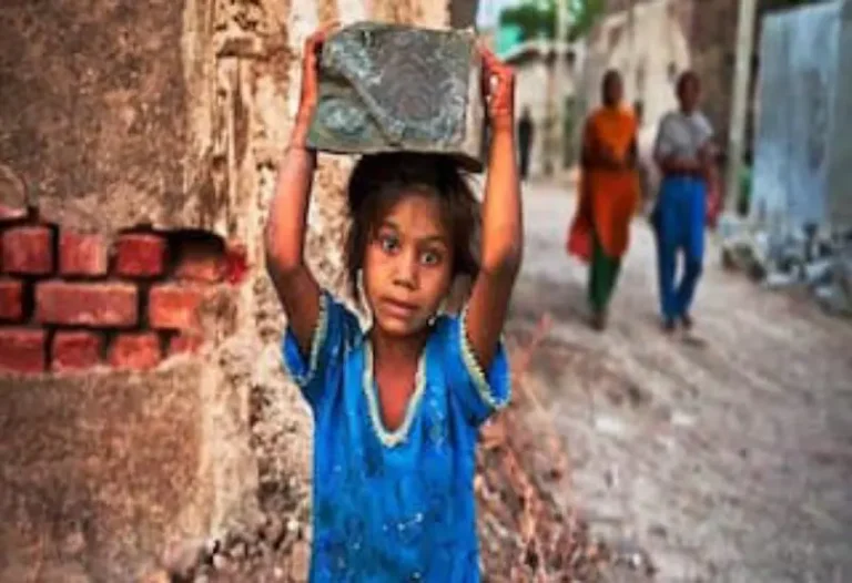 जागतिक बालकामगार विरोधी दिनानिमित्त जनजागृती अभियान व सप्ताहाचे आयोजन