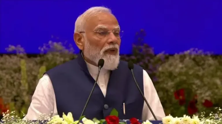 मोदी बोले- कांग्रेस ने नाकामी का कलंक हिंदुओं पर लगाया