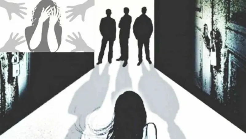 कोल्हापुर स्तब्ध! चार युवकों ने एक युवती का गैंगरेप किया कोल्हापुर स्तब्ध! चार युवकों ने एक युवती का गैंगरेप किया