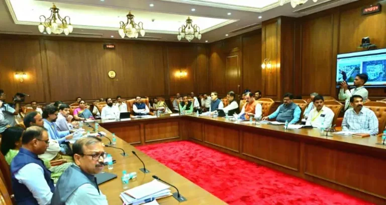नागपूर मेट्रो टप्पा-२ विस्तारास व सागरी सेतू-वांद्रे किल्ला कनेक्टरला मान्यता