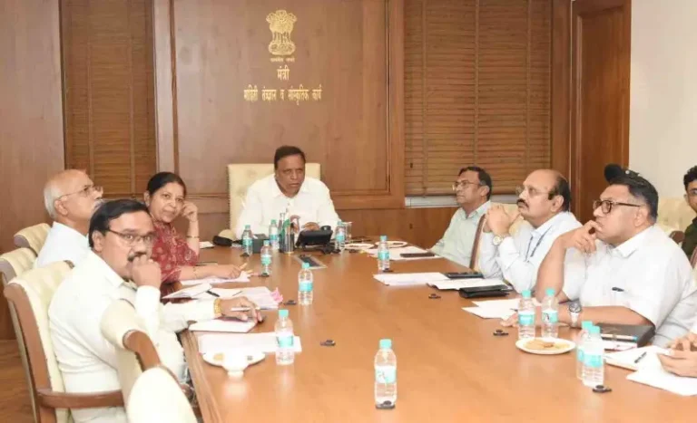 रायगडावरील सुविधांची सामूहिक पाहणी करून व्यापक आराखडा ठरविणार – मंत्री ॲड. आशिष शेलार