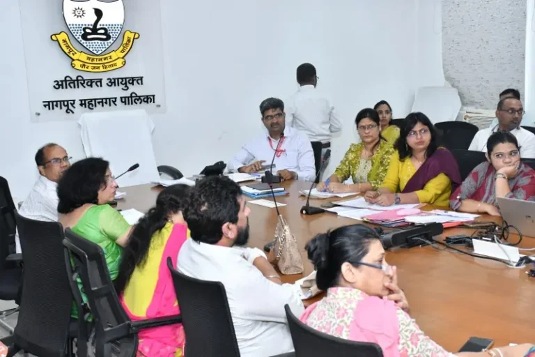 नियमित लसीकरणापासून माता व बालक वंचित राहू नये