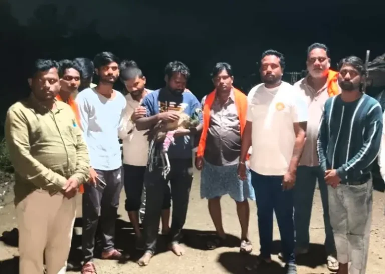 कन्हान मध्ये जख्मी राष्ट्रीय पक्षी मोराला जीवदान
