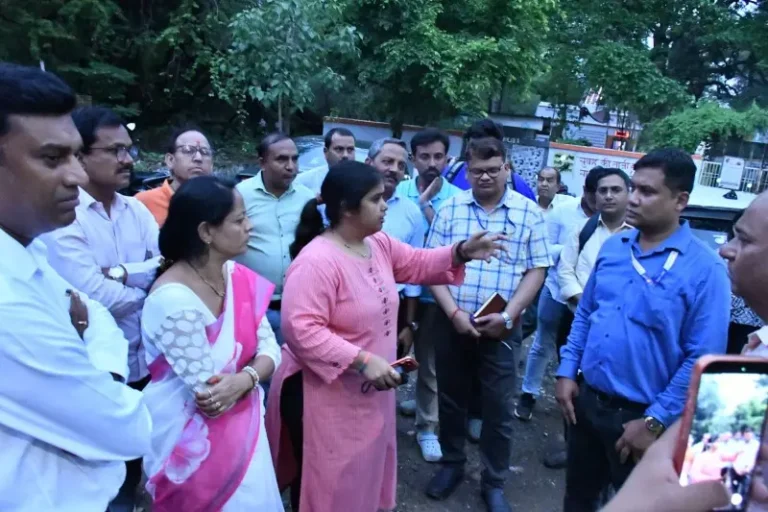 ऐतिहासिक आमराई स्वच्छ व सुरक्षित करण्यासाठी पुढाकार