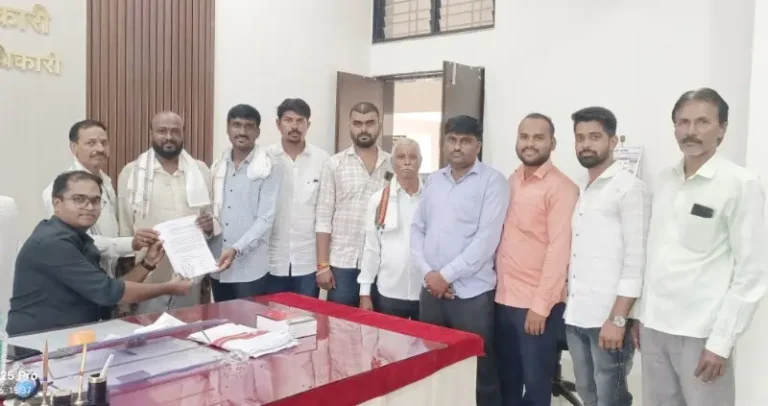 बोगस सोयाबीन विकणाऱ्या ‘बूस्टर’ कंपनीवर फसवणुकीचे गुन्हे दाखल करा ! 