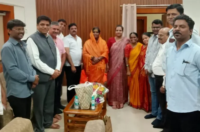 नागपुरात माँ राजलक्ष्मी मांदा यांचे उत्स्फूर्त स्वागत; भाजप दक्षिण भारतीय आघाडीतर्फे भव्य सत्कार