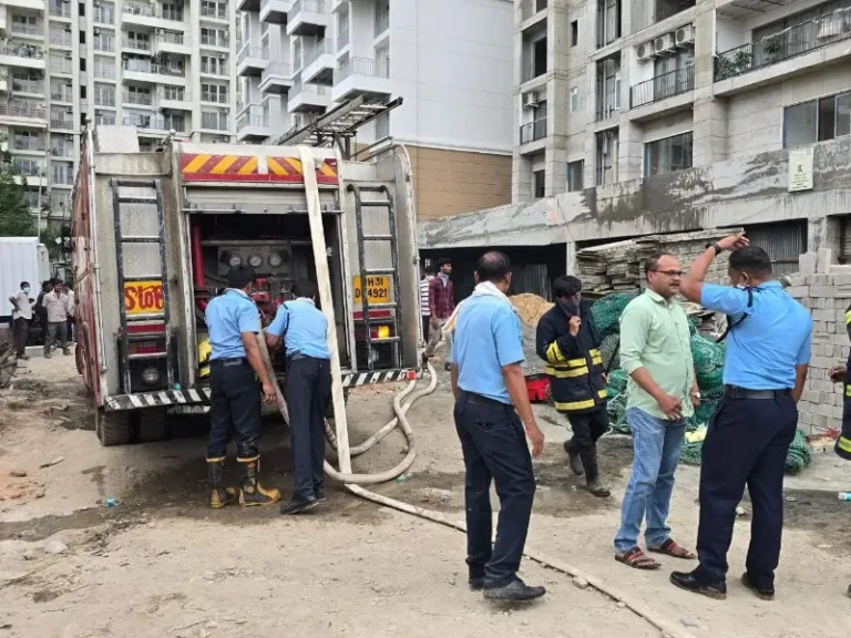 गणेशपेठ की निर्माणाधीन इमारत में भीषण आग