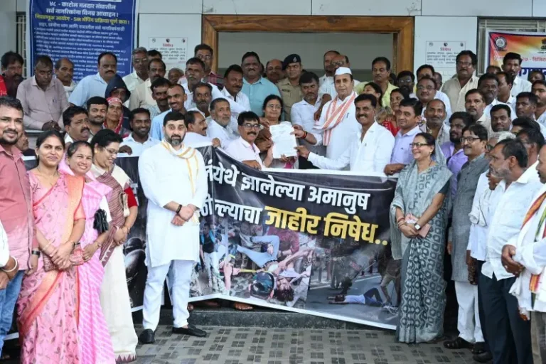 दिल्ली लाठीचार्ज पर नागपुर में सियासी घमासान