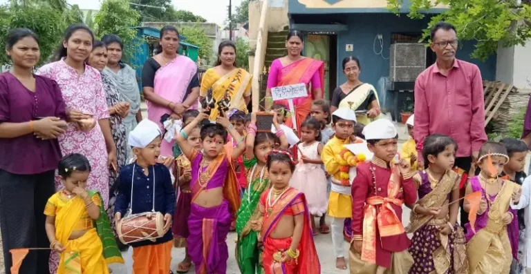 आषाढी एकादशी निमित्त वडोदा येथे उत्साहात दिंडी सोहळा