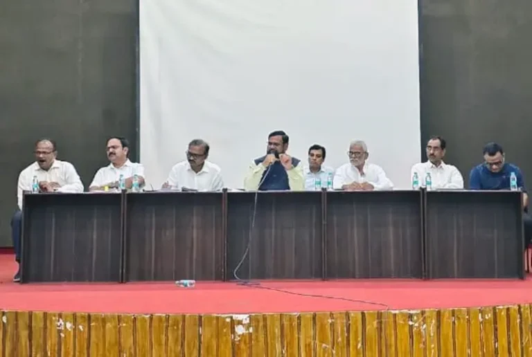 फाईल गहाळ प्रकरणाची चौकशी करून एफआयआर दाखल करा